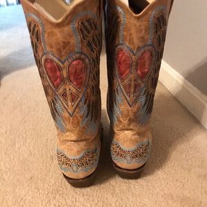 Corral boots